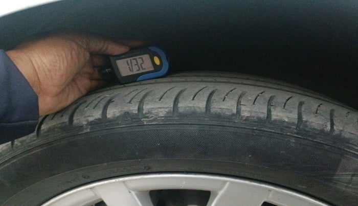 2012 Renault Fluence 1.5 E4, Diesel, Manual, 84,139 km, tyre