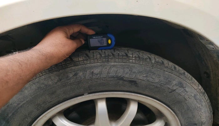 2013 Maruti Swift VXI, Petrol, Manual, 38,081 km, tyre