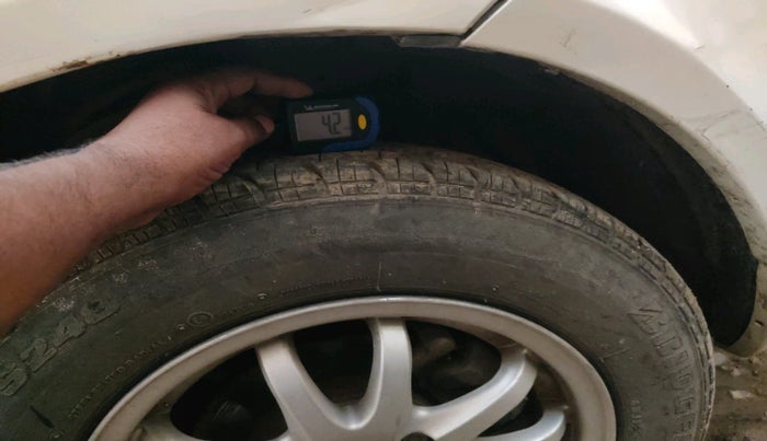 2013 Maruti Swift VXI, Petrol, Manual, 38,081 km, tyre