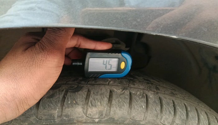 2020 Tata Tiago XT PETROL, Petrol, Manual, 70,489 km, tyre