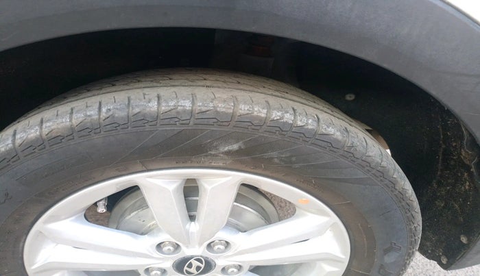 2019 Hyundai Creta E PLUS 1.4 DIESEL, Diesel, Manual, 1,02,236 km, tyre