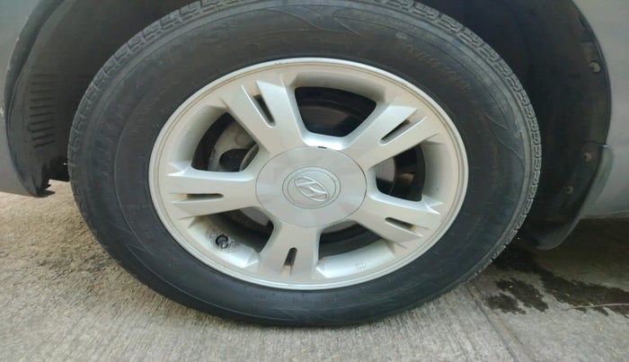 2011 Hyundai i20 SPORTZ (O) 1.2, Petrol, Manual, 39,760 km, tyre