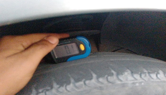 2020 Maruti Dzire VXI, Petrol, Manual, 31,871 km, tyre