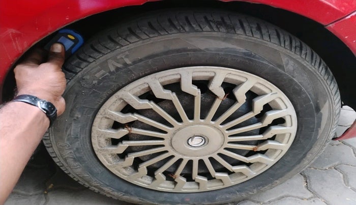 2011 Ford Figo ZXI 1.4 DIESEL, Diesel, Manual, 1,25,434 km, tyre