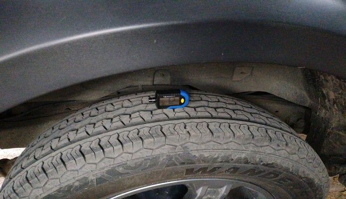 2021 Mahindra Thar LX D AT 4WD HT, Diesel, Automatic, 76,601 km, tyre