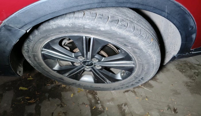 2017 Hyundai Creta SX PLUS AT 1.6 PETROL, Petrol, Automatic, 82,052 km, tyre