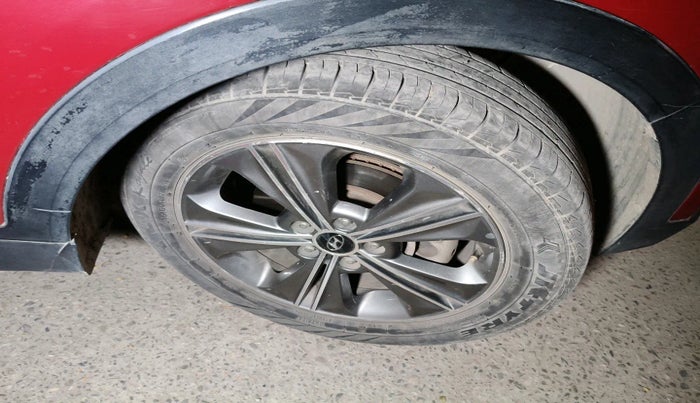 2017 Hyundai Creta SX PLUS AT 1.6 PETROL, Petrol, Automatic, 82,052 km, tyre