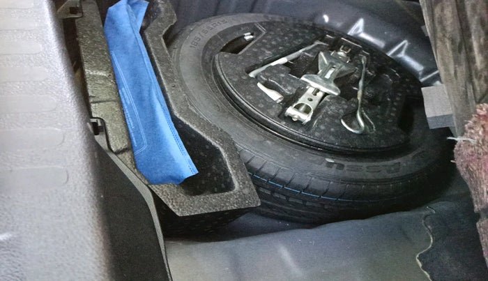 2018 Maruti Ciaz ALPHA 1.4 PETROL, Petrol, Manual, 57,319 km, tyre