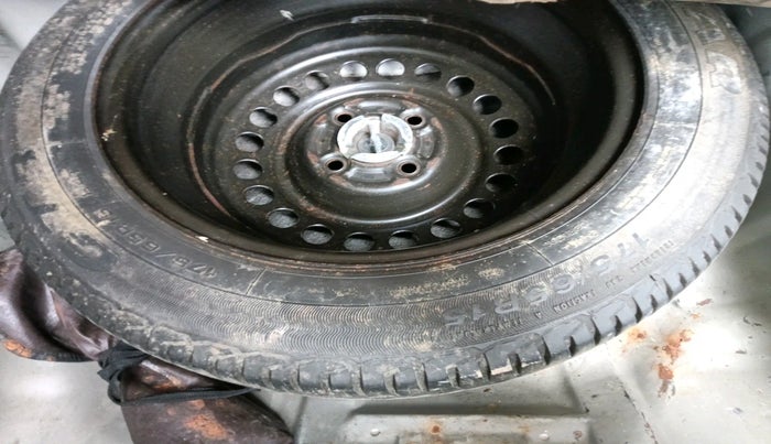 2011 Honda City 1.5L I-VTEC S MT, Petrol, Manual, 1,18,702 km, tyre