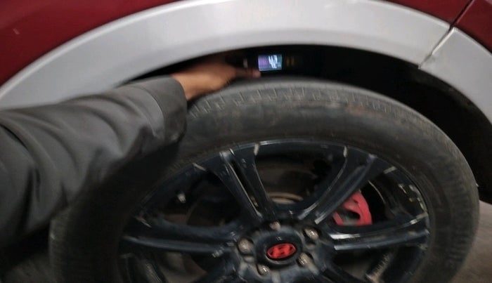 2015 Hyundai Creta SX PLUS AT 1.6 DIESEL, Diesel, Automatic, 1,72,866 km, tyre