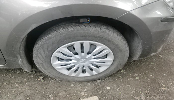 2024 Maruti Dzire VXI, Petrol, Manual, 8,682 km, tyre