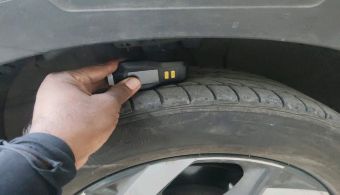 2021 Hyundai VENUE S 1.2, Petrol, Manual, 78,773 km, tyre