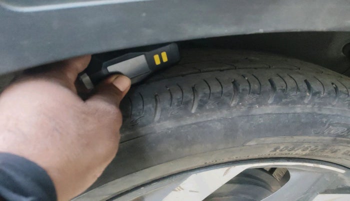 2021 Hyundai VENUE S 1.2, Petrol, Manual, 78,773 km, tyre