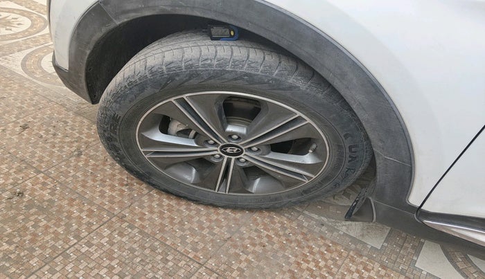 2017 Hyundai Creta SX PLUS 1.6 DIESEL, Diesel, Manual, 1,04,563 km, tyre