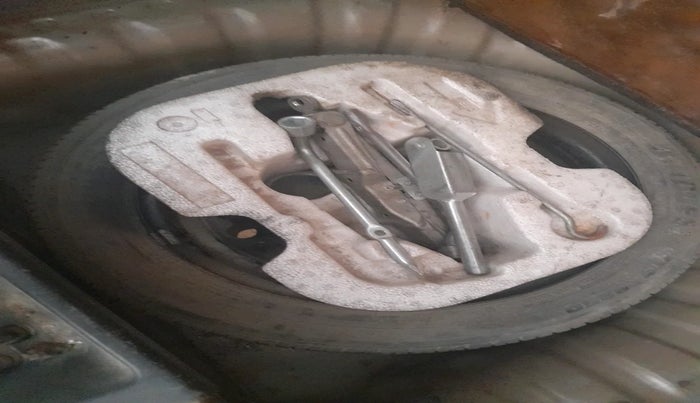 2012 Renault Pulse RXZ AIRBAGS, Diesel, Manual, 62,383 km, tyre