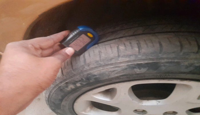 2012 Renault Pulse RXZ AIRBAGS, Diesel, Manual, 62,383 km, tyre