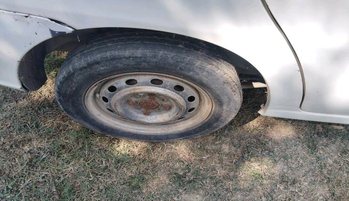 2011 Tata Indigo CS LS TDI, Diesel, Manual, 1,86,130 km, tyre