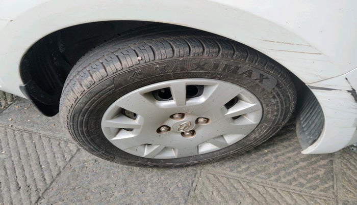 2013 Hyundai i20 MAGNA 1.2, Petrol, Manual, 52,575 km, tyre