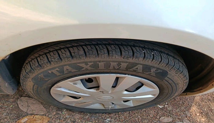2014 Maruti Swift Dzire VXI, Petrol, Manual, 57,769 km, tyre