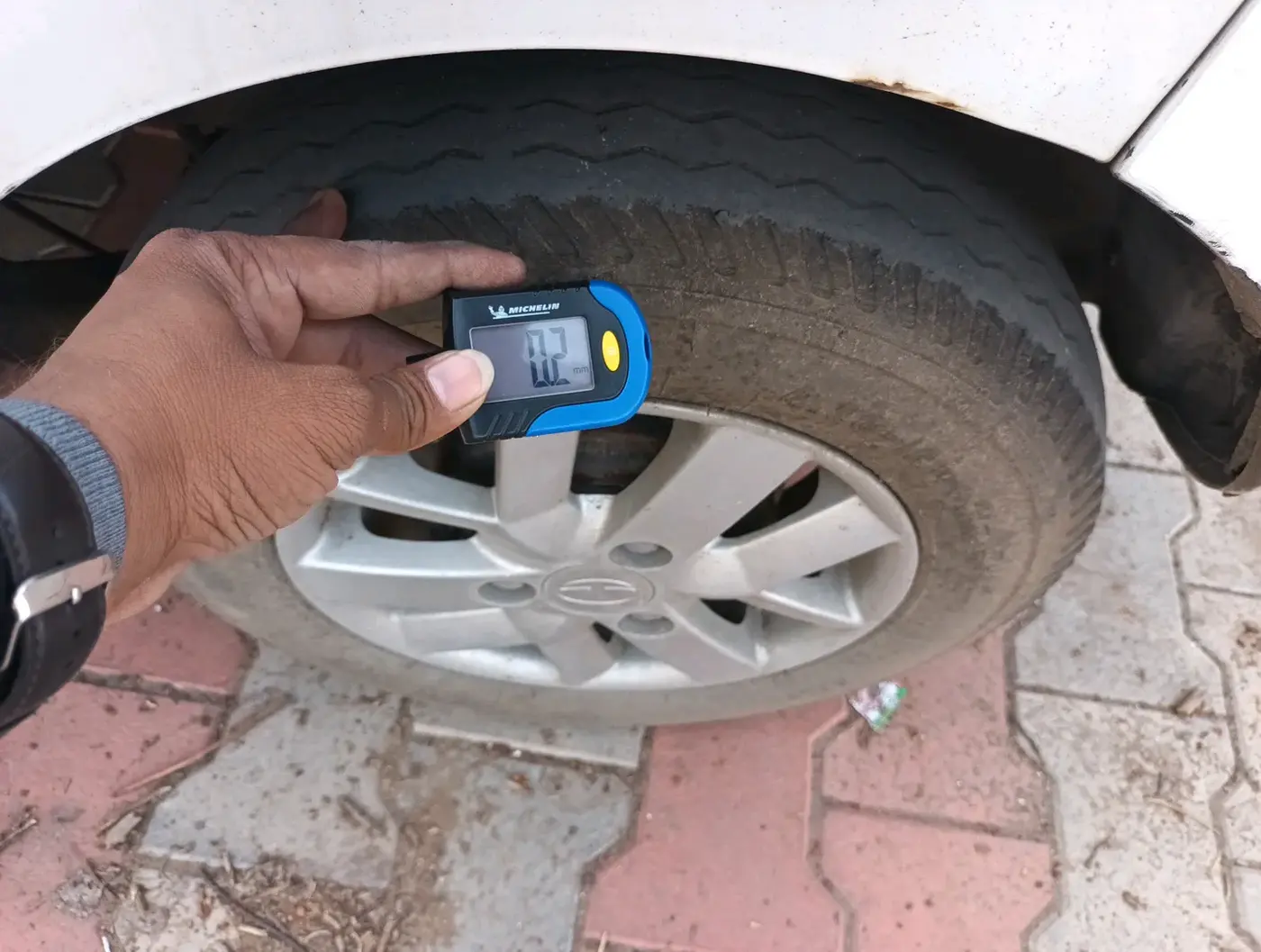 2012 Tata Nano LX SPECIAL EDITION, Petrol, Manual, 5,912 km, tyre