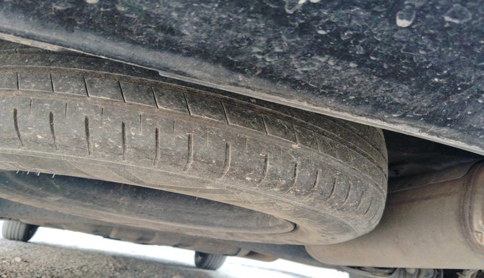 2022 KIA CARENS PRESTIGE 1.5 PETROL 7 STR, Petrol, Manual, 59,185 km, tyre