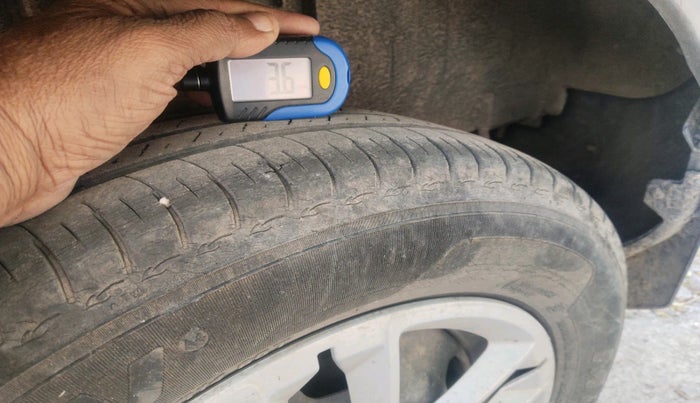 2019 Renault TRIBER RXT, Petrol, Manual, 15,657 km, tyre