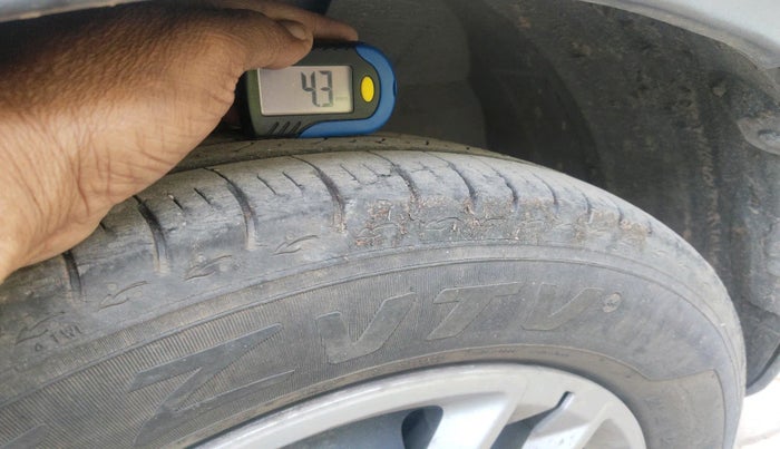 2019 Renault TRIBER RXT, Petrol, Manual, 15,657 km, tyre