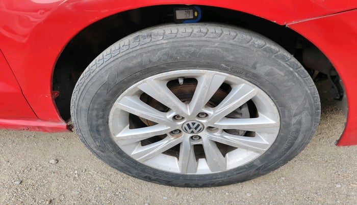 2013 Volkswagen Polo GT TDI, Diesel, Manual, 1,22,650 km, tyre