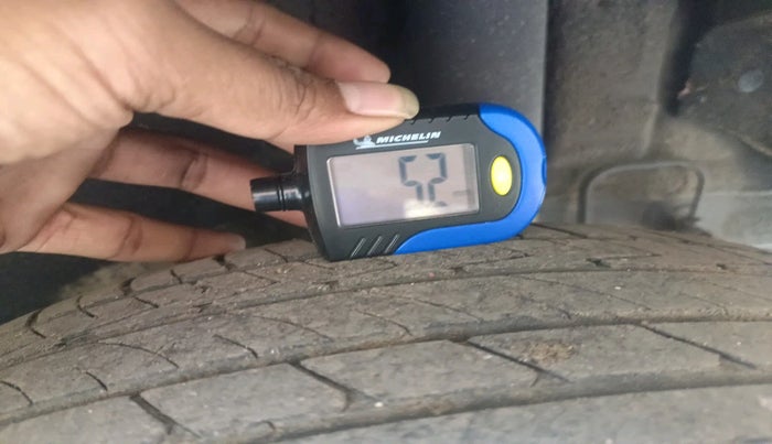 2024 KIA CARENS Premium (O) 1.5 Petrol 7 STR, Petrol, Manual, 15,956 km, tyre