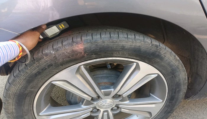 2017 Hyundai Verna 1.6 VTVT SX (O) AT, Petrol, Automatic, 77,573 km, tyre