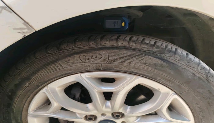 2015 Ford Ecosport TITANIUM 1.5L PETROL AT, Petrol, Automatic, 1,20,000 km, tyre