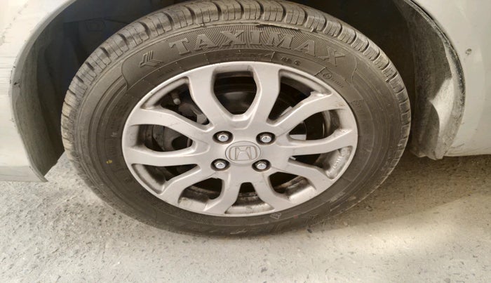 2016 Honda Amaze 1.2L I-VTEC VX, Petrol, Manual, 52,750 km, tyre