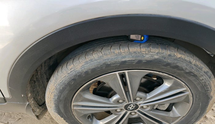 2016 Hyundai Creta SX PLUS AT 1.6 DIESEL, Diesel, Automatic, 1,24,694 km, tyre