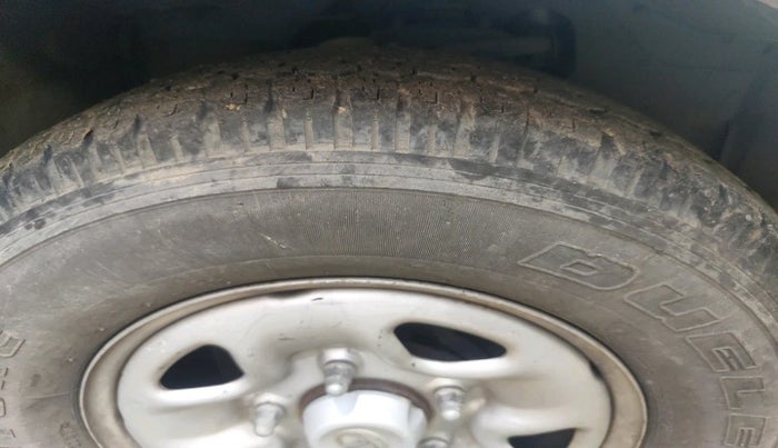 2017 Tata Hexa XM 4X2 7 STR, Diesel, Manual, 57,747 km, tyre