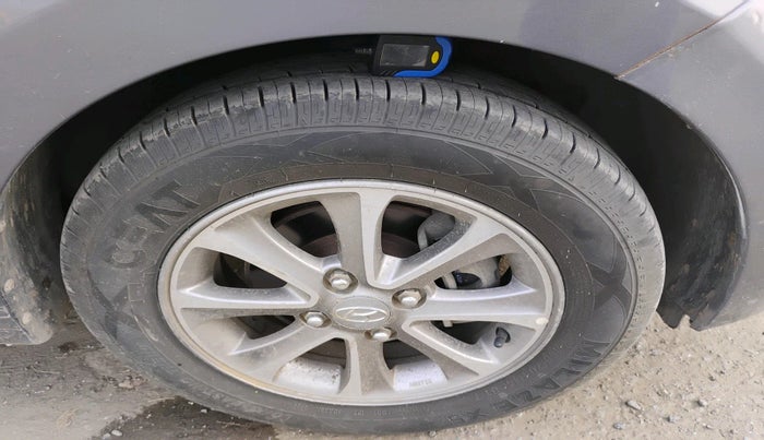 2016 Hyundai Grand i10 ASTA (O) 1.2 KAPPA VTVT, Petrol, Manual, 31,544 km, tyre