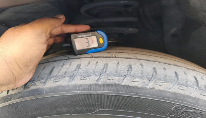 2018 Maruti Vitara Brezza ZDI AMT, Diesel, Automatic, 68,761 km, tyre