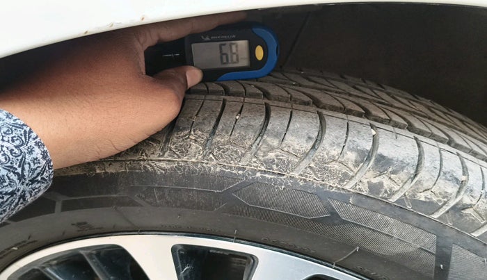 2024 Maruti Ertiga VXI CNG, Petrol, Manual, 71,484 km, tyre