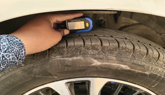 2024 Maruti Ertiga VXI CNG, Petrol, Manual, 71,484 km, tyre