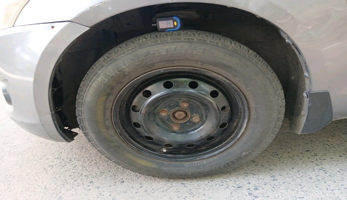 2013 Maruti Swift VXI, Petrol, Manual, 84,825 km, tyre