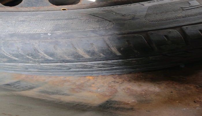 2012 Hyundai i20 SPORTZ 1.2, Petrol, Manual, 69,018 km, tyre