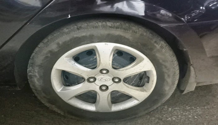 2012 Hyundai Verna FLUIDIC 1.6 VTVT EX, Petrol, Manual, 90,637 km, tyre