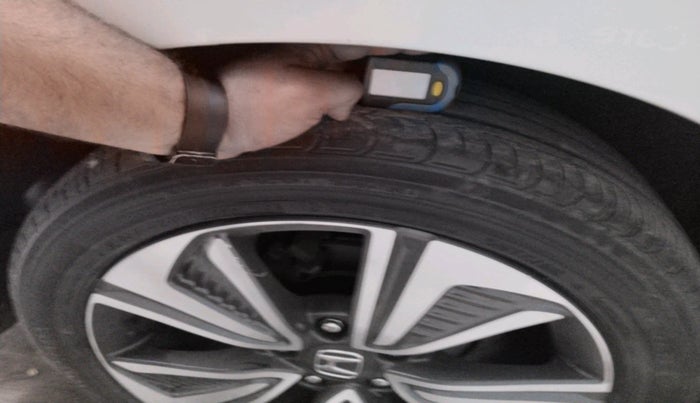 2020 Honda Civic 1.8L I-VTEC ZX CVT, Petrol, Automatic, 17,425 km, tyre