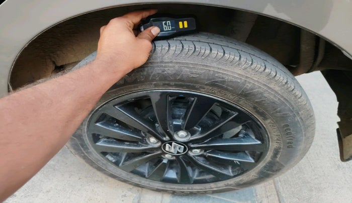 2022 Maruti New Wagon-R ZXI PLUS 1.2 AMT, Petrol, Automatic, 2,785 km, tyre