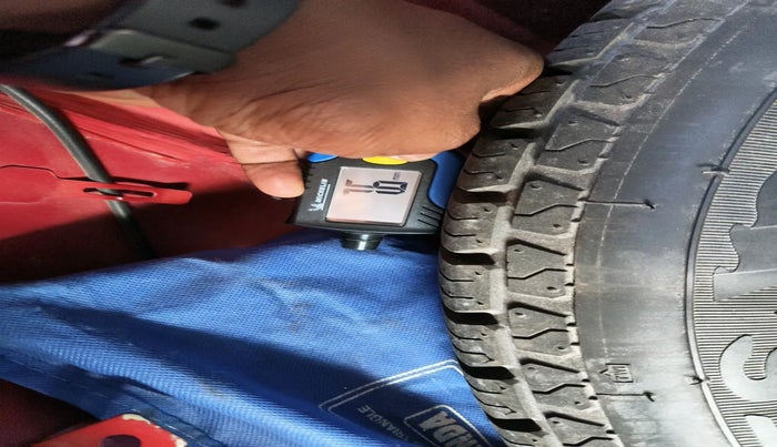 2018 Tata Tiago XZA PETROL, Petrol, Automatic, 93,176 km, tyre