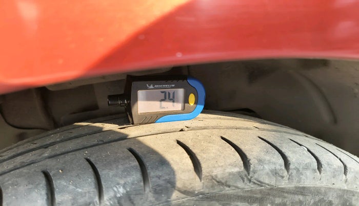 2018 Tata Tiago XZA PETROL, Petrol, Automatic, 93,176 km, tyre