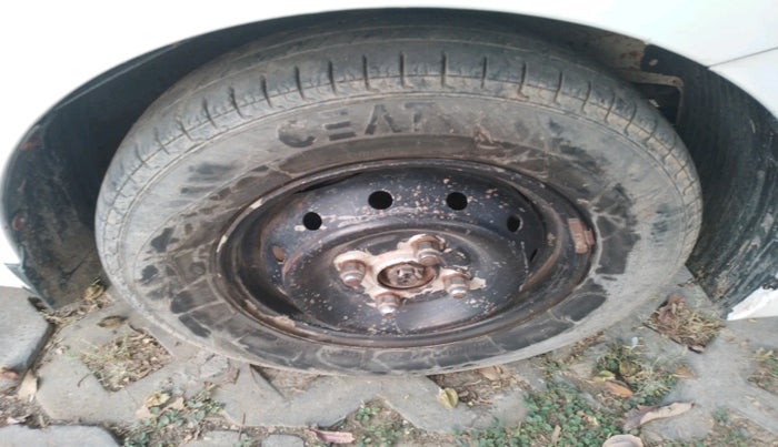 2015 Hyundai Eon D-LITE+, Petrol, Manual, 89,551 km, tyre