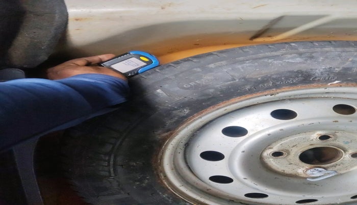 2013 Maruti Swift Dzire LDI, Diesel, Manual, 1,25,861 km, tyre