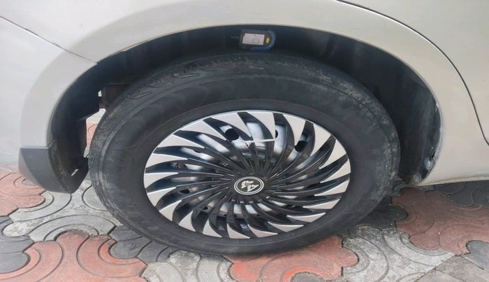 2013 Maruti Swift Dzire LDI, Diesel, Manual, 1,25,861 km, tyre
