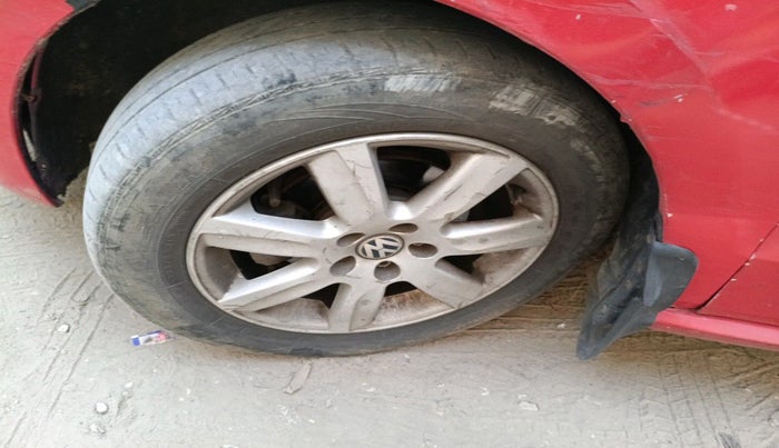 2011 Volkswagen Polo HIGHLINE1.2L, Petrol, Manual, 93,877 km, tyre