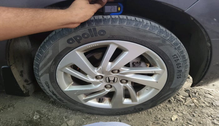 2017 Honda Jazz 1.2L I-VTEC V AT, Petrol, Automatic, 68,653 km, tyre